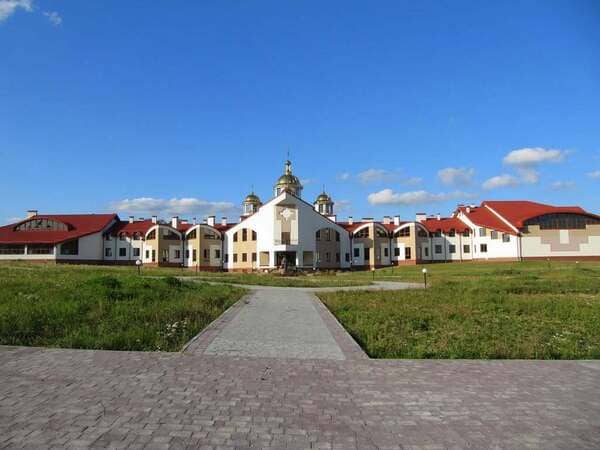 Озера на території Львівської духовної семінарії