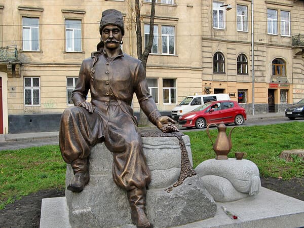 Хто привіз каву до Львова?