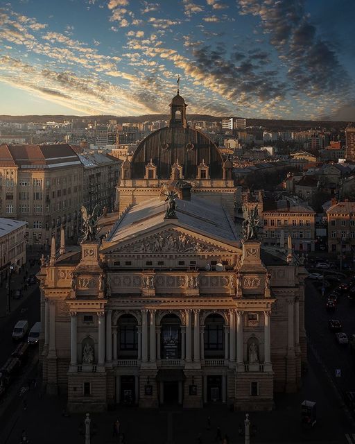 Львів