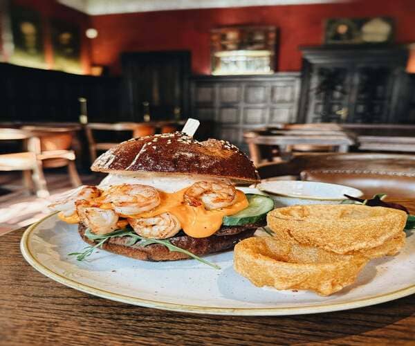 Mons Pius Львів