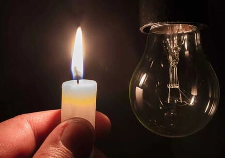 Львівобленерго повідомило, що почали призупиняти подачу електроенергії мешканцям Львову, які мають борги за світло.