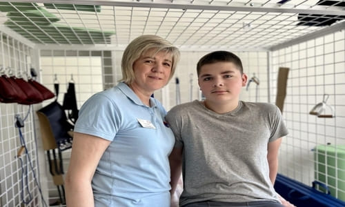 У Львові медики лікують підлітка з хворобою Пертеса
