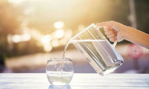 Скільки води потрібно пити щодня?