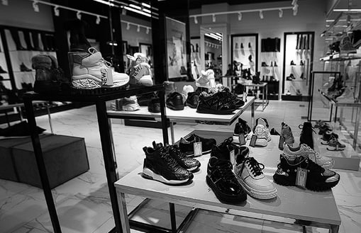 Брендовий магазин Favorite shoes Львів