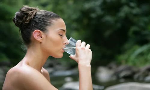 Мінеральна вода для шлунку