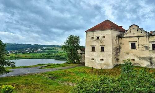 Свірзький замок на Львівщині
