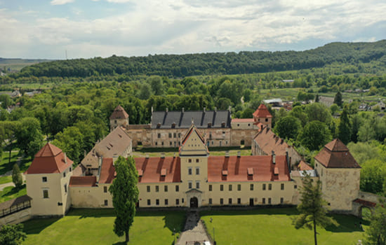 Легенди про Жовківський замок