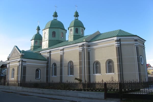 Костел Воздвиження Святого Хреста Броди