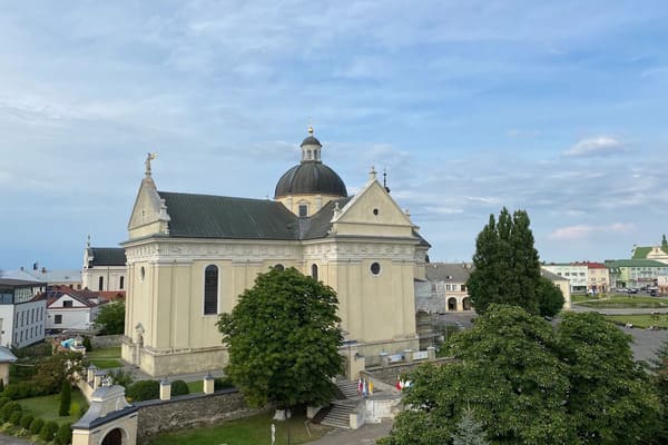 Костел Святого Лаврентія Жовква